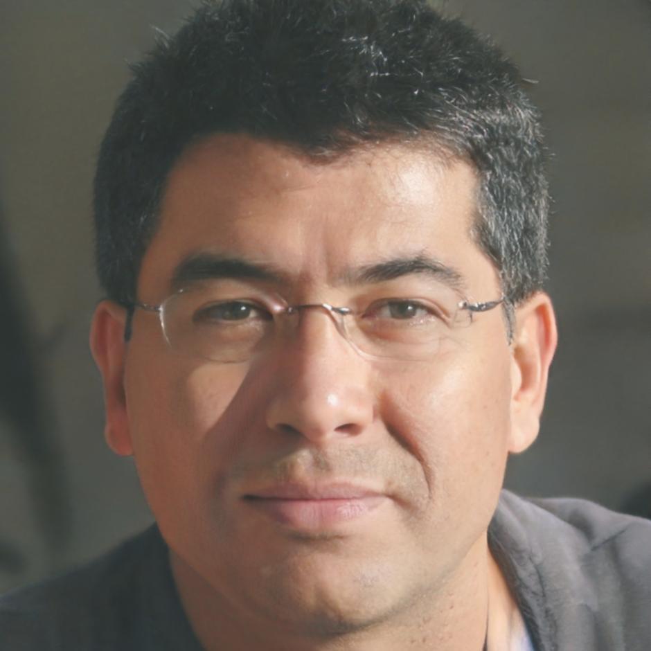 Portrait de Marc Dubois, expert en finance d'entreprise
